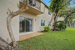 1731 NW 96th Terrace, Pembroke Pines, FL 33024 - Photo 17