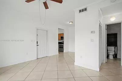 1731 NW 96th Ter #2J, Pembroke Pines, FL 33024 - Photo 11
