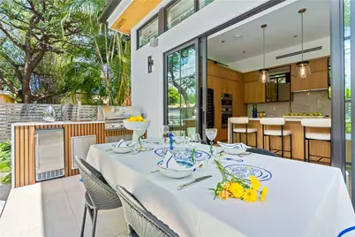 525 NE 101 St, Miami Shores, FL 33138 - Photo 15