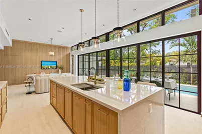 525 NE 101 St, Miami Shores, FL 33138 - Photo 7