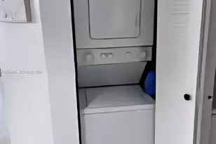 900 SW 142nd Ave, Pembroke Pines, FL 33027 - Photo 15