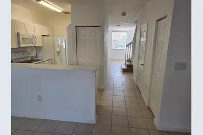 1575 NE 33rd Ave #104-9, Homestead, FL 33033 - Photo 11