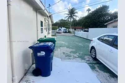 1261 NE 209th Ter #1, Miami, FL 33179 - Photo 13