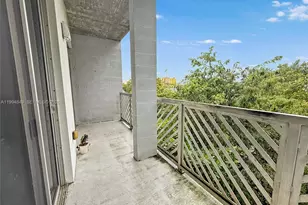 761 NW 1st St, Miami, FL 33128 - Photo 17