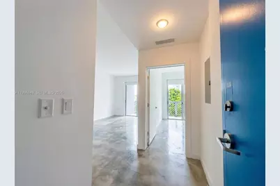 761 NW 1st St #302, Miami, FL 33128 - Photo 1