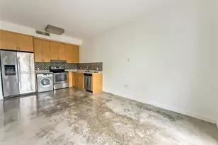 761 NW 1st St, Miami, FL 33128 - Photo 5