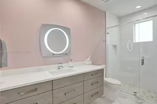 2512 Princeton Ct, Weston, FL 33327 - Photo 23