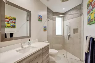 2512 Princeton Ct, Weston, FL 33327 - Photo 21