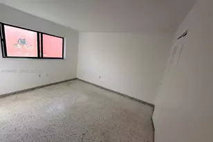 428 SW 5th Ave, Miami, FL 33130 - Photo 3