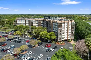 1400 St Charles Pl, Pembroke Pines, FL 33026 - Photo 33