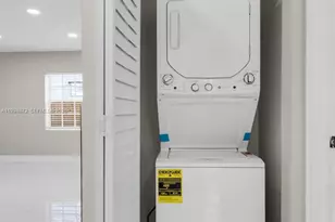 1660 W 26th St, Riviera Beach, FL 33404 - Photo 17