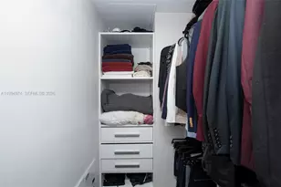 60 SW 13th St, Miami, FL 33130 - Photo 11