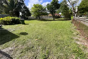 661 NE 138th St, North Miami, FL 33161 - Photo 13