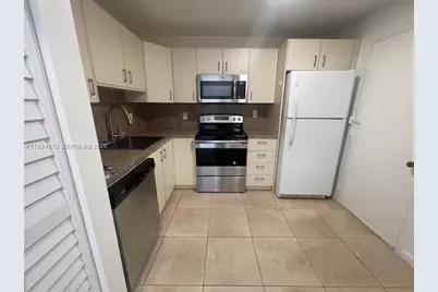 1830 Dixieanna St #606, Hollywood, FL 33020 - Photo 5