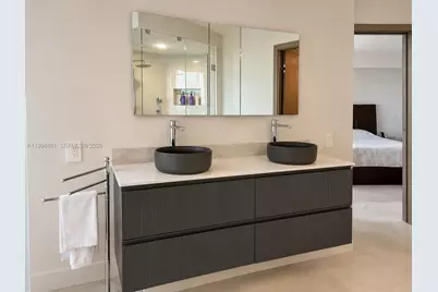 17555 Collins Ave #1001, Sunny Isles Beach, FL 33160 - Photo 15