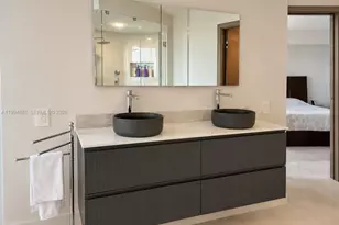 17555 Collins Ave, Sunny Isles Beach, FL 33160 - Photo 15