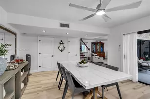 8106 SW 23rd St, North Lauderdale, FL 33068 - Photo 9