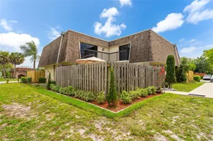8106 SW 23rd St, North Lauderdale, FL 33068 - Photo 5