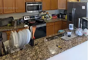 3551 W 89th Pl, Hialeah, FL 33018 - Photo 13