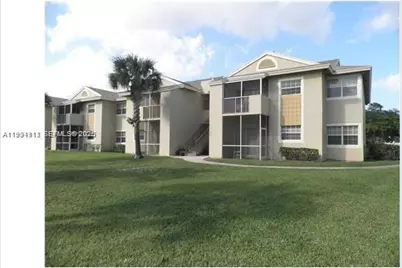 800 Cypress Park Way #J1, Deerfield Beach, FL 33064 - Photo 1