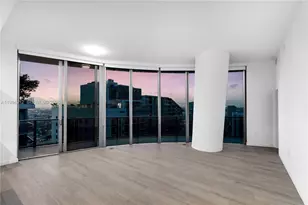 45 SW 9th St, Miami, FL 33130 - Photo 35