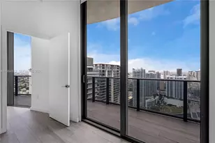 45 SW 9th St, Miami, FL 33130 - Photo 11