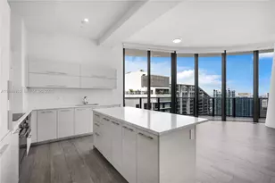 45 SW 9th St, Miami, FL 33130 - Photo 7