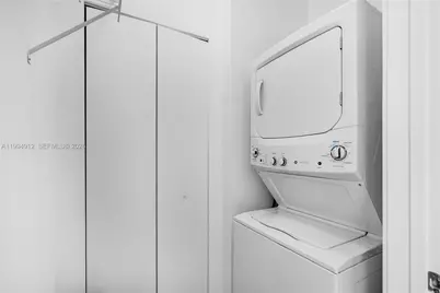 45 SW 9th St #4708, Miami, FL 33130 - Photo 13