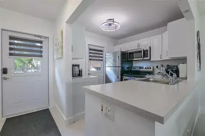 4701 NW 34th St #502, Lauderdale Lakes, FL 33319 - Photo 5