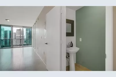 90 SW 3rd St #3003, Miami, FL 33130 - Photo 27