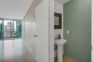 90 SW 3rd St, Miami, FL 33130 - Photo 27