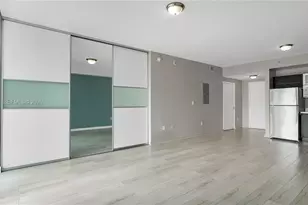 90 SW 3rd St, Miami, FL 33130 - Photo 11