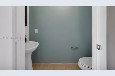 90 SW 3rd St #3003, Miami, FL 33130 - Photo 29