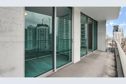 90 SW 3rd St #3003, Miami, FL 33130 - Photo 25