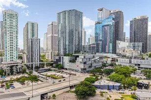 90 SW 3rd St, Miami, FL 33130 - Photo 3