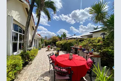 656 NW 129th Pl, Miami, FL 33182 - Photo 31