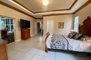 656 NW 129th Pl, Miami, FL 33182 - Photo 11