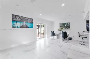 8820 SW 27th St, Miami, FL 33165 - Photo 5