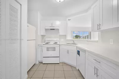 3437 NW 44th St #107, Oakland Park, FL 33309 - Photo 13