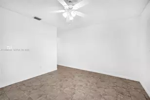 3437 NW 44th St, Oakland Park, FL 33309 - Photo 19