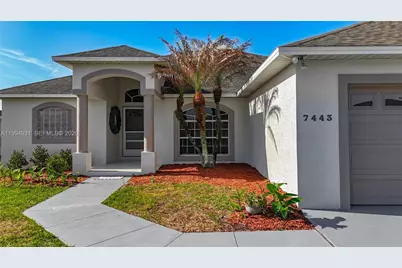 7443 Beaumont Dr, Lakeland, FL 33810 - Photo 1