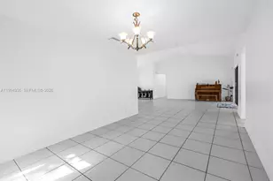 1601 Eastlake Way, Weston, FL 33326 - Photo 11