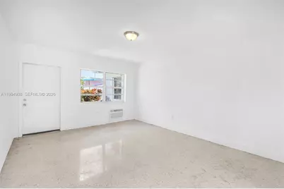 2130 Bay Dr #4, Miami Beach, FL 33141 - Photo 11