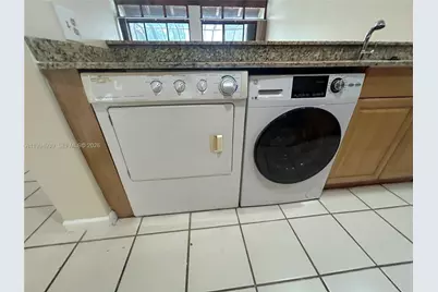 1660 NW 113th Way, Pembroke Pines, FL 33026 - Photo 7