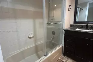 1660 NW 113th Way, Pembroke Pines, FL 33026 - Photo 15