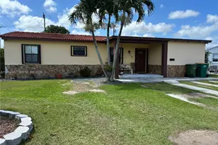 1580 NE 12th St, Homestead, FL 33033 - Photo 1