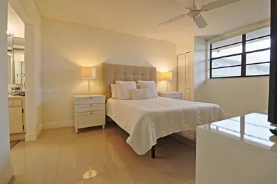 1100 Colony Point Cir #419, Pembroke Pines, FL 33026 - Photo 3