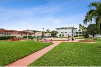 [Address not provided], Hollywood, FL 33021 - Photo 15