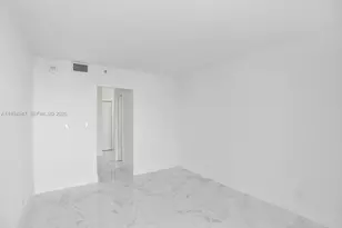 20355 NE 34th Ct, Aventura, FL 33180 - Photo 19