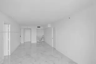 20355 NE 34th Ct, Aventura, FL 33180 - Photo 7